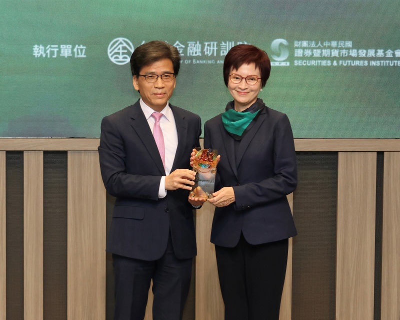 新聞圖片:兆豐證券再度榮膺永續金融評鑑前25%　展現全方位ESG經營實力